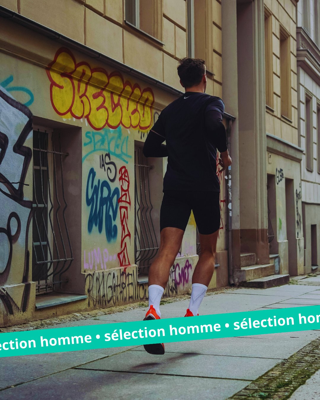 Homme faisant un running en ville