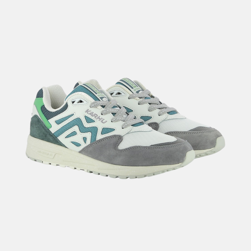 Image des sneakers Karhu legacy 96 bleues, blanches et vertes