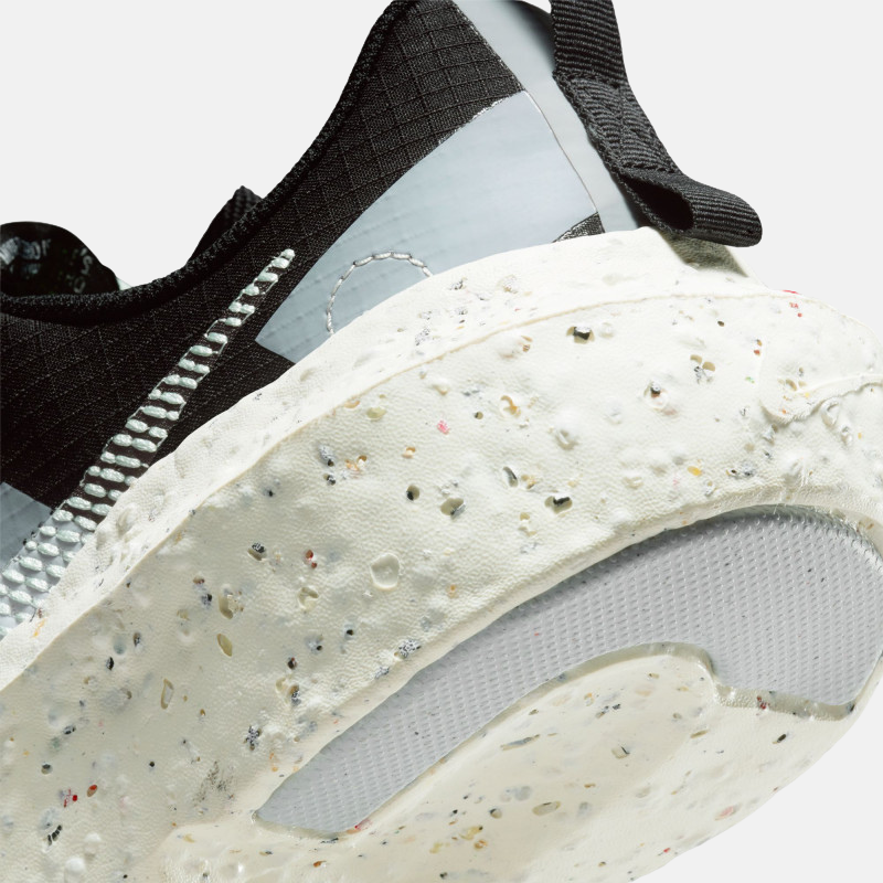 Talon de la sneaker Nike crater impact en noir