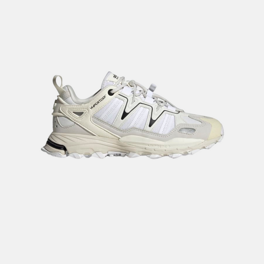 Photo de Sneakers Adidas Hyperturf blanches chaussure athlétisme confort