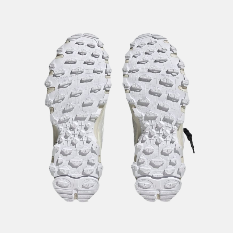 Photo des semelles de la sneaker Adidas Hyperturf blanche