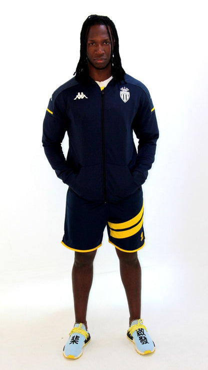 Photo de face de la veste de sport bleu marine Kappa AS Monaco Homme portée