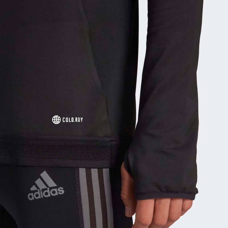 Photo de face avec zoom sur la manche du Pull de sport Adidas Condivo Pro Top Noir Homme porté