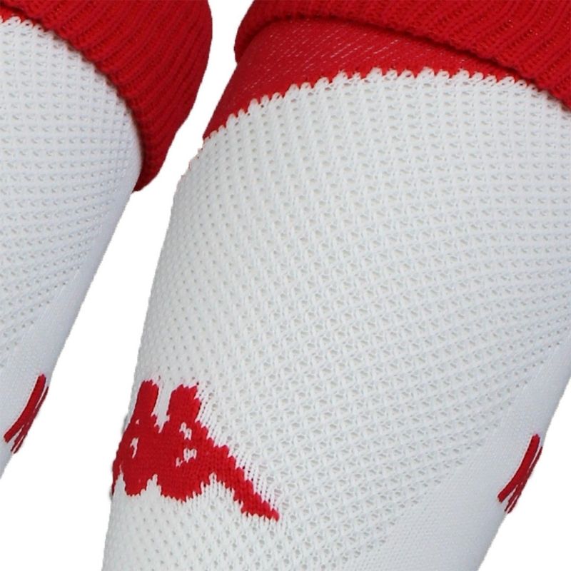 Photo de près des chaussettes de foot haute performance Kappa de l'AS Monaco, blanches et rouges